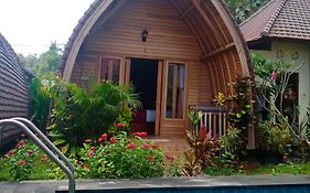 Visual Inn Guest House Nusa Penida RedPartner
